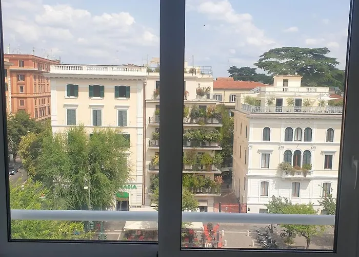 Rienzo Near Vatican רומא